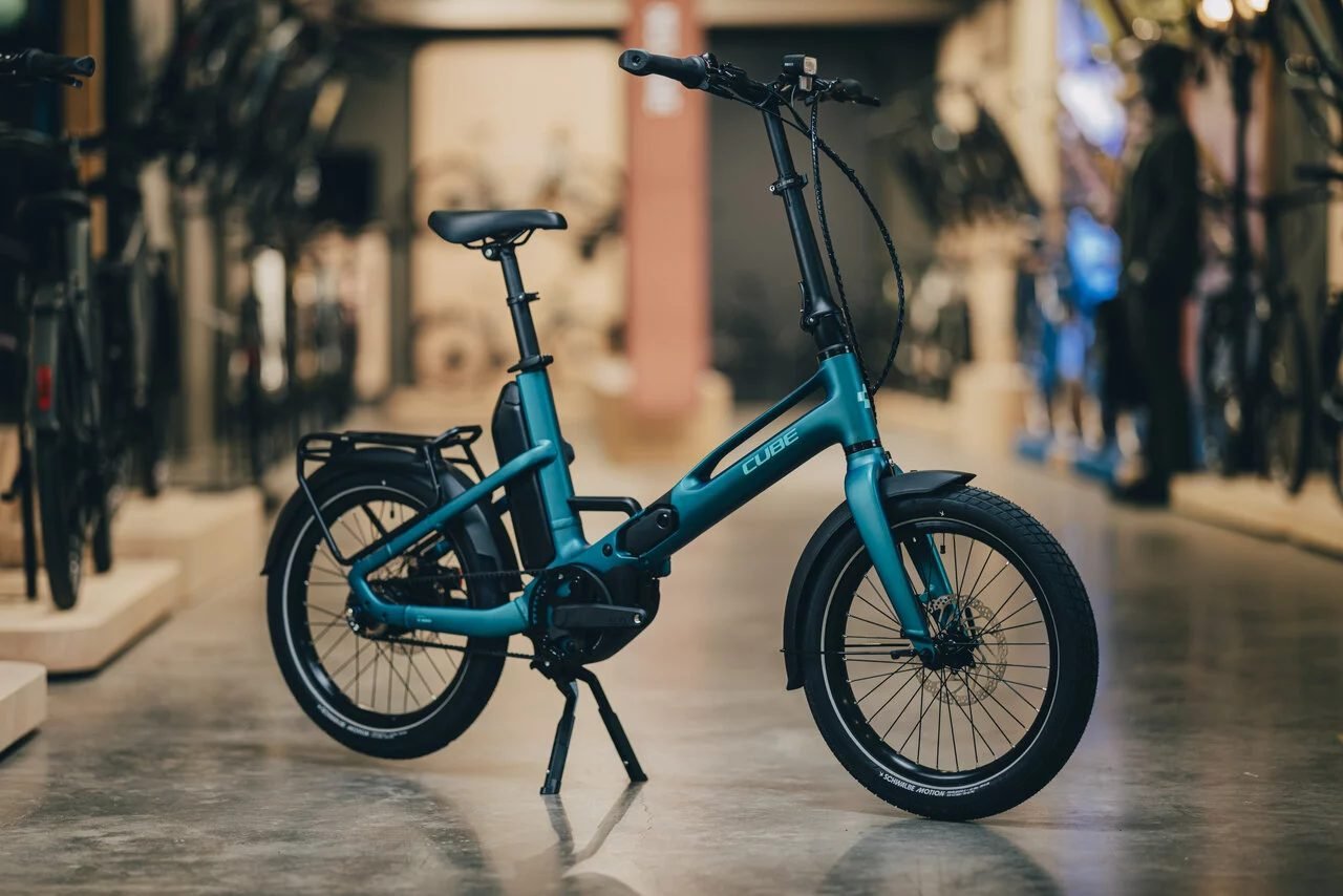 CUBE Fold Hybrid Deluxe 540 2027 folding electric bike in teal