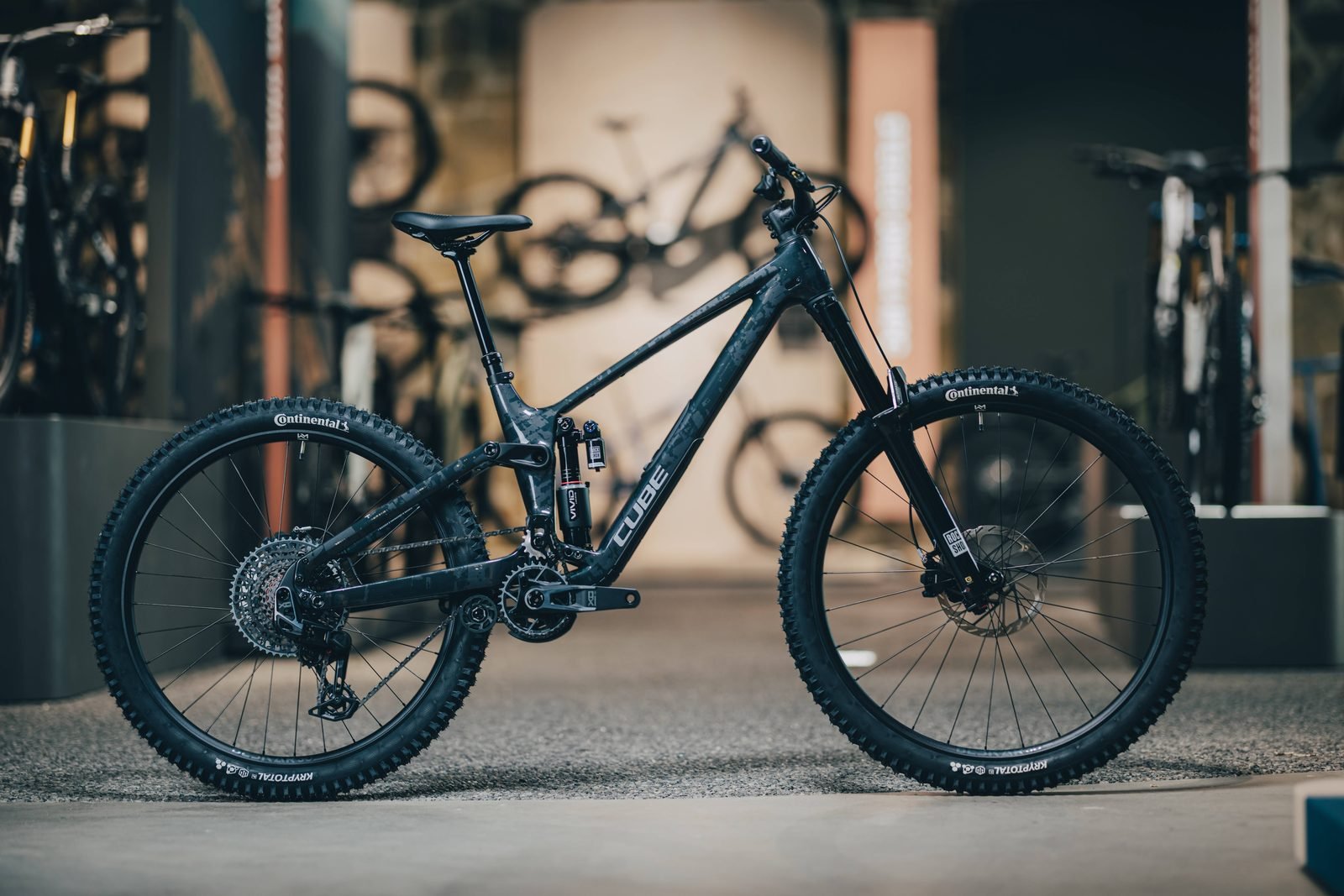 CUBE Fritzz C:62 2027 enduro mountain bike, side view
